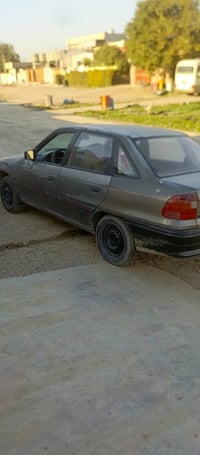 أوبل أستر  1992 محرك كير شرط تحويل شرط السنويه لحد 2029 السعر 37 بها م...