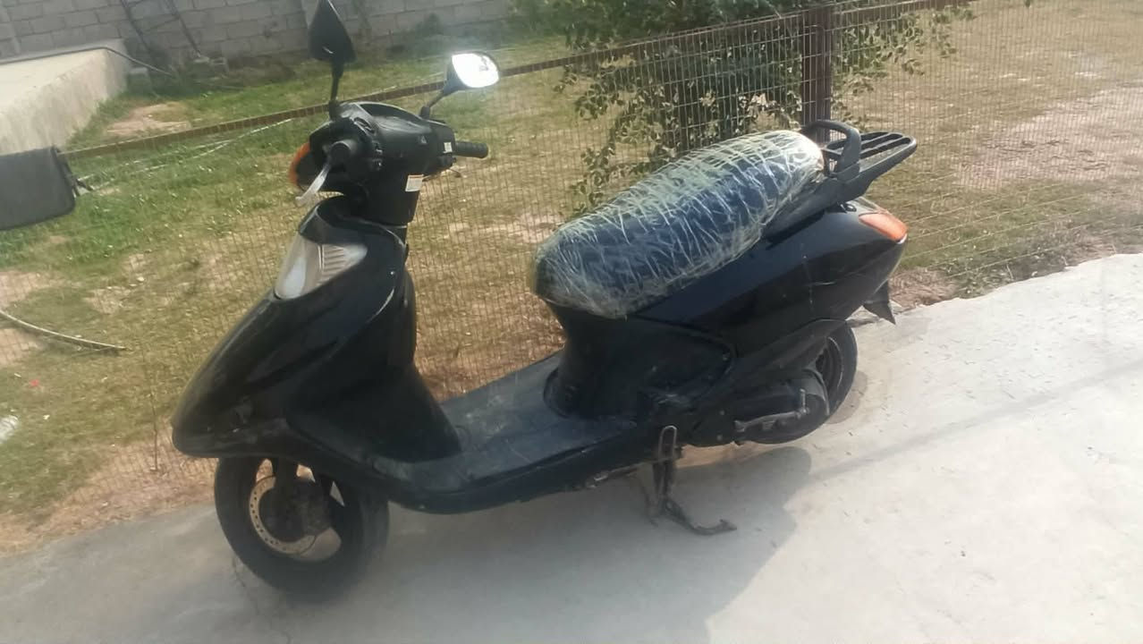 دراجه سبيسي للبيع اوراق كامله ما بيه اي نقص ***********
