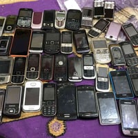 للبيع اجهزه نوكيا نصهن يشتغلن ونصهن ماعر ف شبيهن ابيعهن شلع القطعه ع ا...