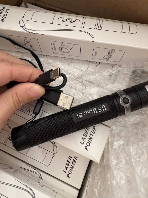 متوفر لايت وليزر اصليات
سعر القطعتين 20 الف 
متوفر توصيل جميع المحافظات 
للحجز واتساب 
***********
