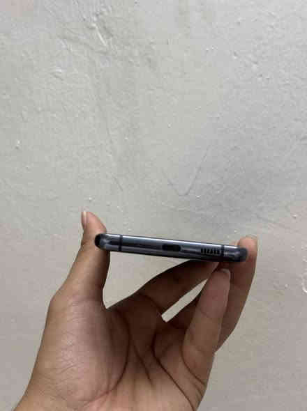 سلام عليكم 
S20 Ultra 5g 
فقط الضهر مستبدل ومفطور الجهاز كل عيب مابي شرط الفحص 
ذاكرة 128 
رام 12 
الجهاز اوربي تك سمكارت 
*********** كركوك
