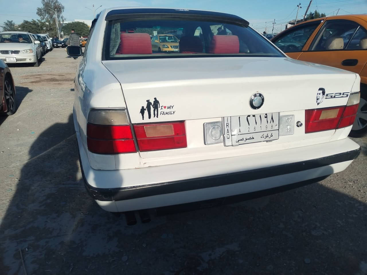 سلام عليكم بي ام 525 رقم كركوك مسكر لون ابيض بدون صبغ كير عادي موديل 89 محدث 93   سعر 55 بي مجال عنوان حويجه ***********
