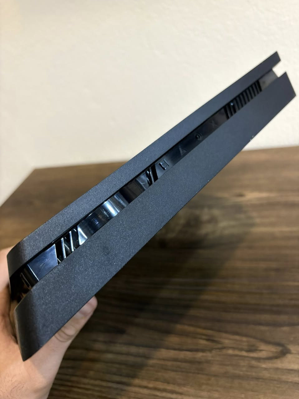 بلي فور سلم ps4 slim

مهكر نظام 12 تهكير قرص

بي 5 العاب:
GTA 5
Battlefield 1 
Ghost of Tsushima
PES 2021
CREW 2

الجهاز بحالة جداً نظيفة 

الملحقات : 
جهاز UPS 850
جويستك عدد 2 تجاري 
الكيبلات 

مكاني النجف الاشرف
***********

السعر 325
