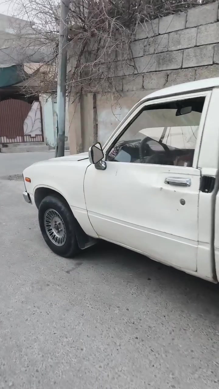 السلام عليكم
بيكم 80 لبيع شرط التحويل
  رقم دولي اصطاب دسك محرك كير نظيف  كابون  بانزين بيه بس ورقي متوقف    
السعر . 33 
رقم الموبايل . ***********
