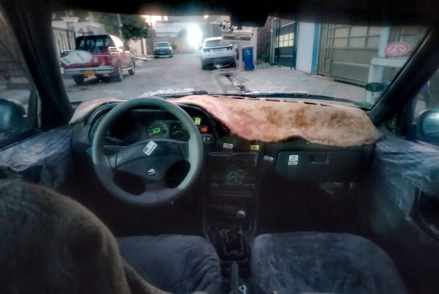 دايو موديل 95 جير محرك شر محرك كبس سياره جاهزه شرط تحويل وكاله عنوان كركوك حي  حي العسكري سعر مناسب 12 وبمجال بسيط شراي ينتصر رقم الهاتف ***********
