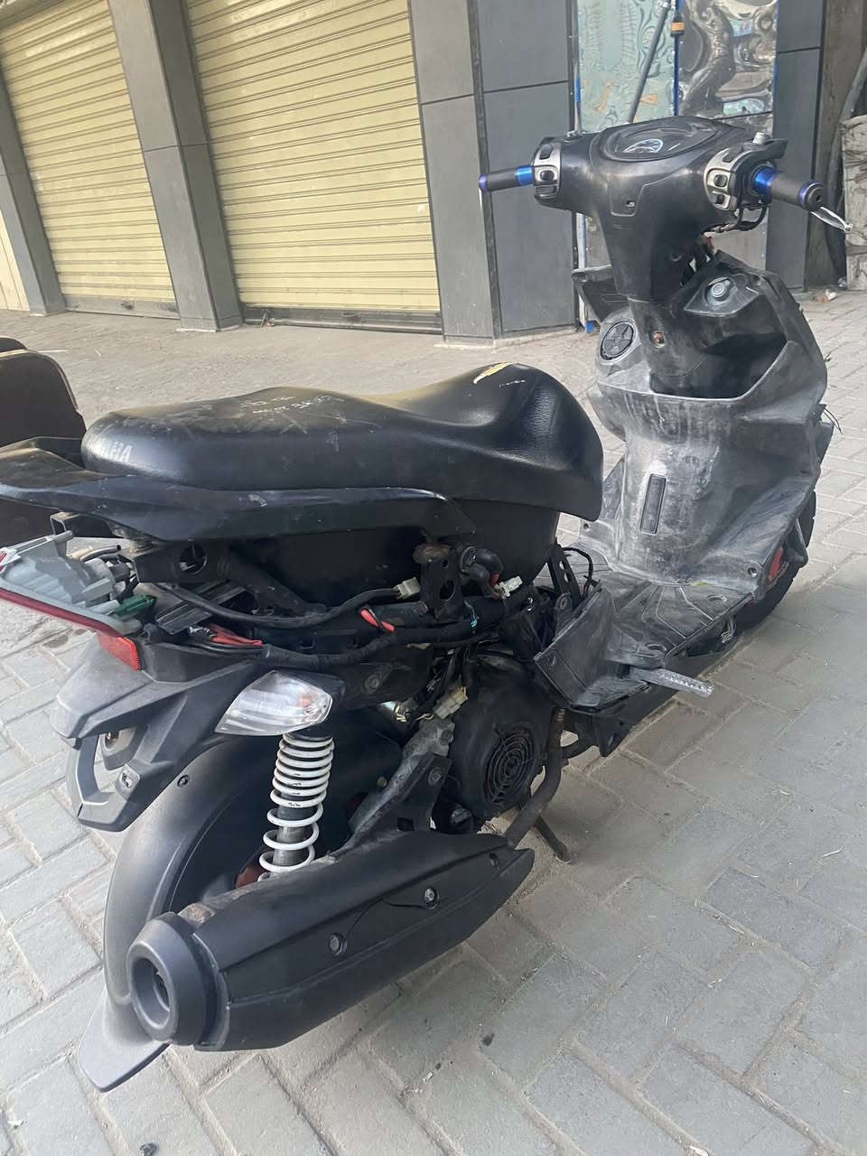 السلام عليكم دراجه جي تي ار دراجه نضيفه امانت الله نضيفه تايرات ويلاه جدد دراجه بلاديه نضيفه دراجه من بارده تشتغل من تحمه تطفى مكاني بغداد الكفاح دراجه كوم حديد ابيع وحتلو مراوس السعر 375
***********￼
