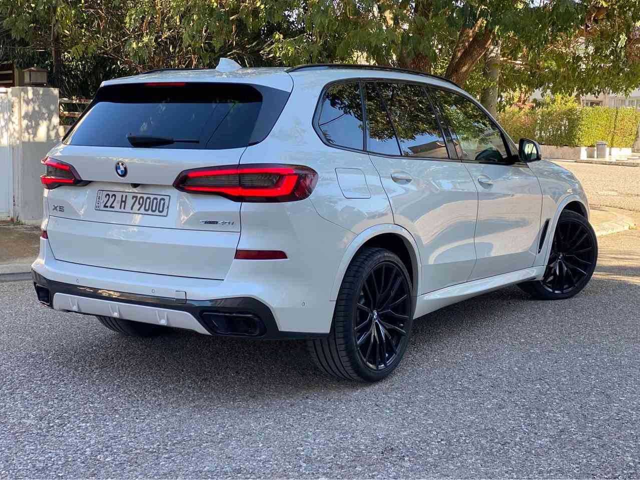 BMW X5 
‎2021رقم اربيل
‎ بلاد M package  
‎ماشية90 الف مايل
‎كامل مواصفات بانوراما كشنات مساج
‎داخل مشمشي كشنات تدفئة خزن ميموري سيت 
‎ويل تو سايز بلادي 22
‎السيارة جديدة جدا اعلى مواصفات بال 6 سلندر توين توربو 
‎فقط بوند وايرباك ستيرن 
‎مكان السيارة اربيل
‎ السعر:360$ ورقة وبيها مجال 
‎للمعلومات:
***********
***********
‎تحياتي للجميع أربيل, العراق
