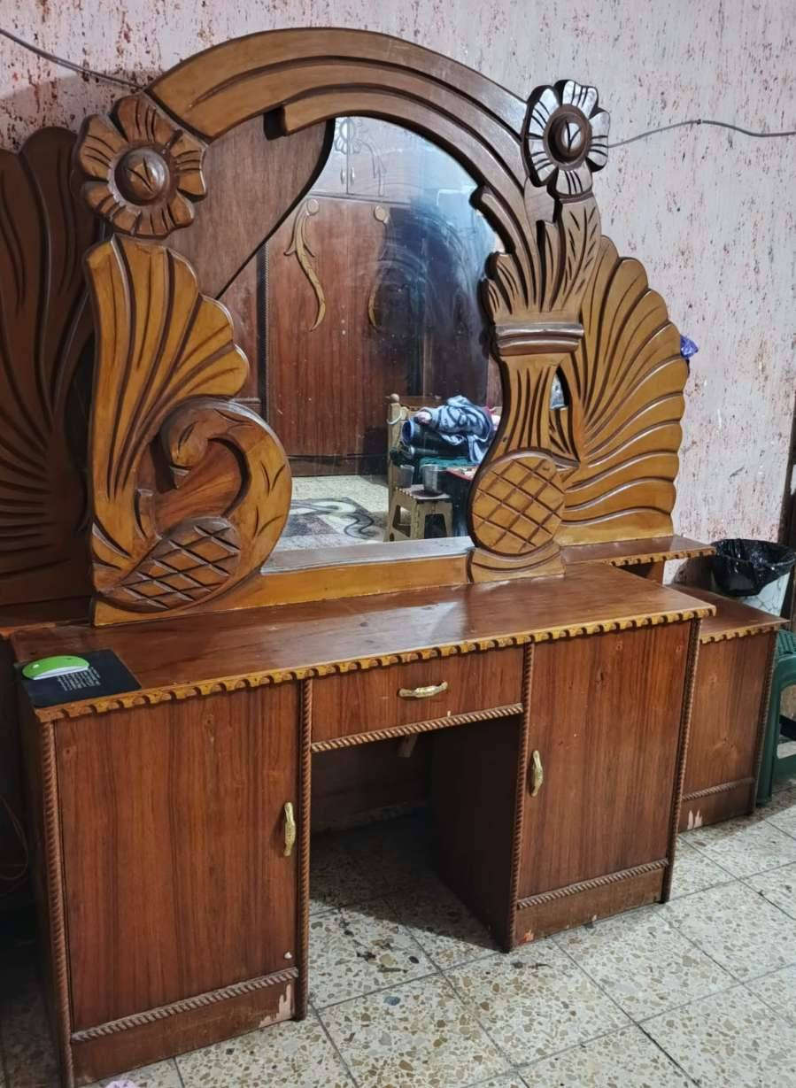 السلام عليكم غرفه نوم تزكام كامله اي نقص ما بيهه الظهر مالته براغي الداخل مالته نضيف الخشب مالته من الزين يحتاجله بس تنضيف وصبغ للبيع في منطقة ابو دشير السعر 700 الف بيهه مجال للاستفسار
***********
