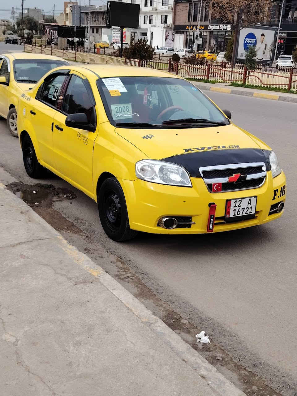 سلام عليكم_ اڤيو 2008 هيئه غرمات صفر  بدون ضرر بدون دواخل بيه تلقيطات بل بواب سكف تكم شرط كير ومحرك شرط السياره بسمي تريد وكاله تريد تحويل السعرر 53 وبيه مجال شي قليل  مكان    اليمن ***********
