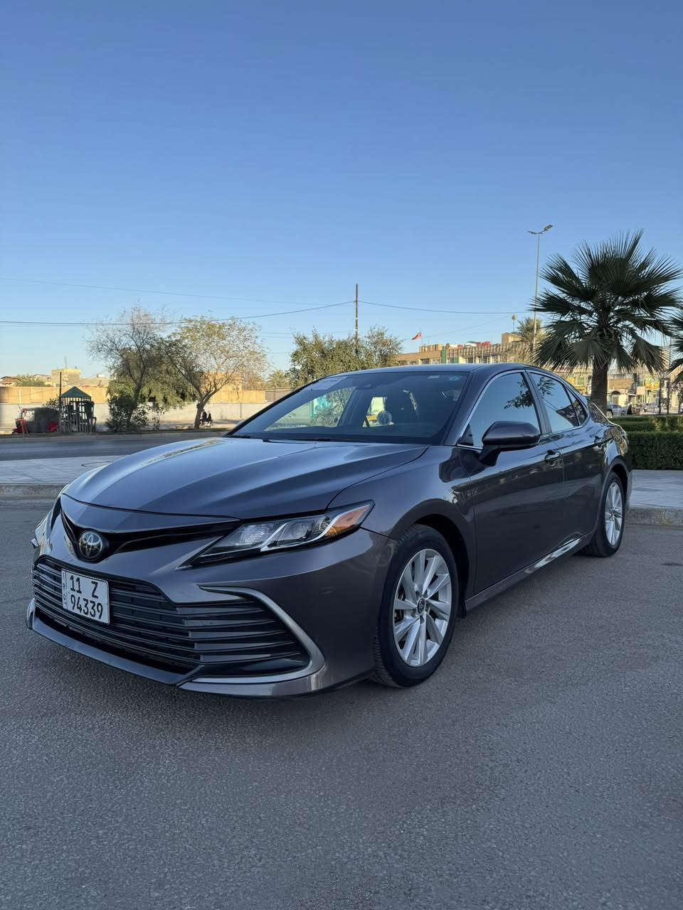 تيوتا كامري 2023 🇯🇵
ماشيه 24 الف مايل 
رقم بغداد باسمي مداور ثاني يوم 
مواصفات le 
حادثها خلفي جاملغ و قبق جنطه 
السعر 185 مع المجال 
للاستفسار / ***********

