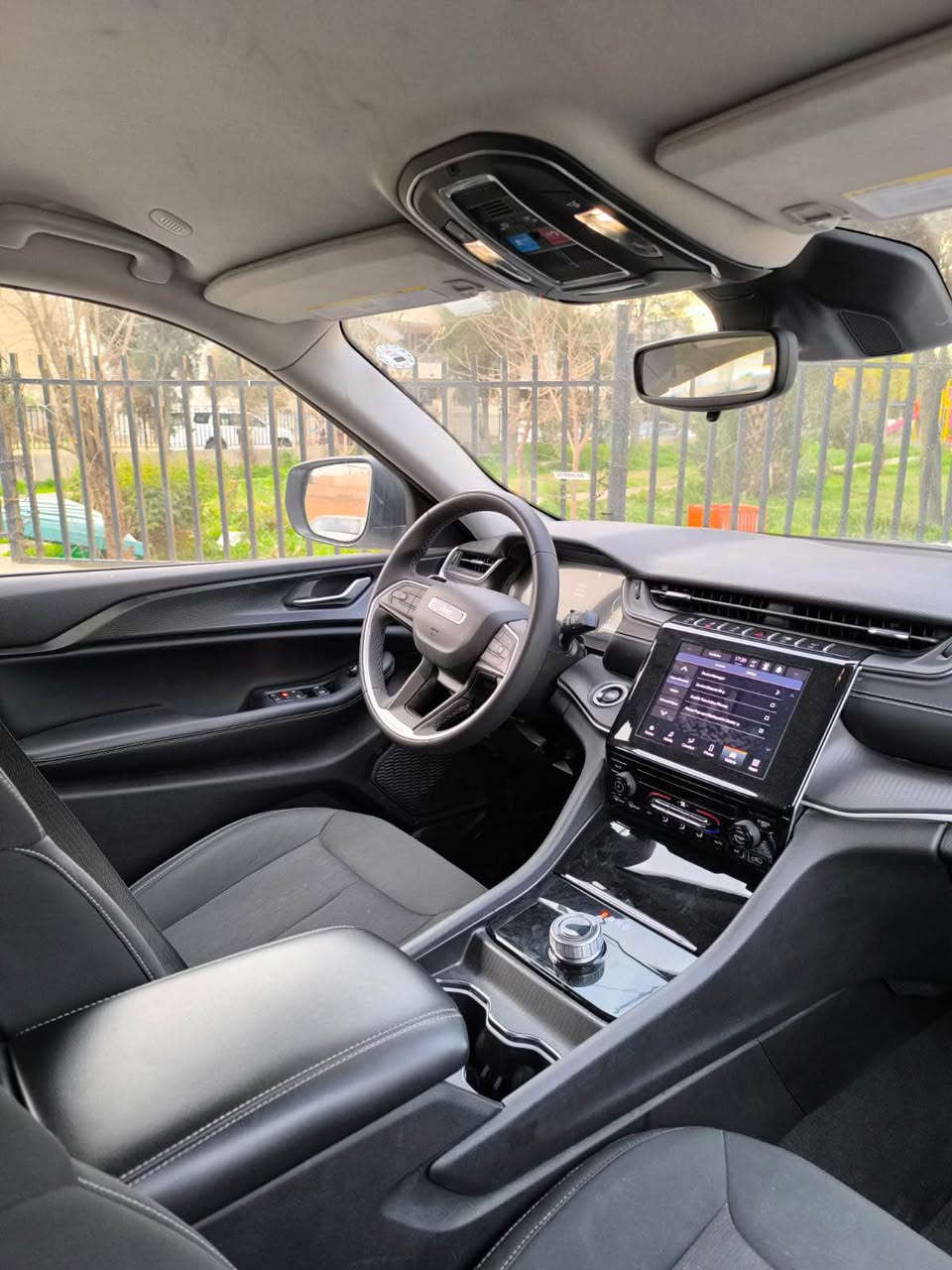 ‎کــــــوردی 
تەنها فرۆشتن بە نقد 
Jeep grand Cherokee 
جێب گراند چیڕۆکی 
مـــۆدێل /2023
مواسفات / al‎ Singapore


**إذا كنت صاحب هذا الإعلان وتريد حذفه لأي سبب، رجاءا أرسل رسالة إلى الدعم الفني**