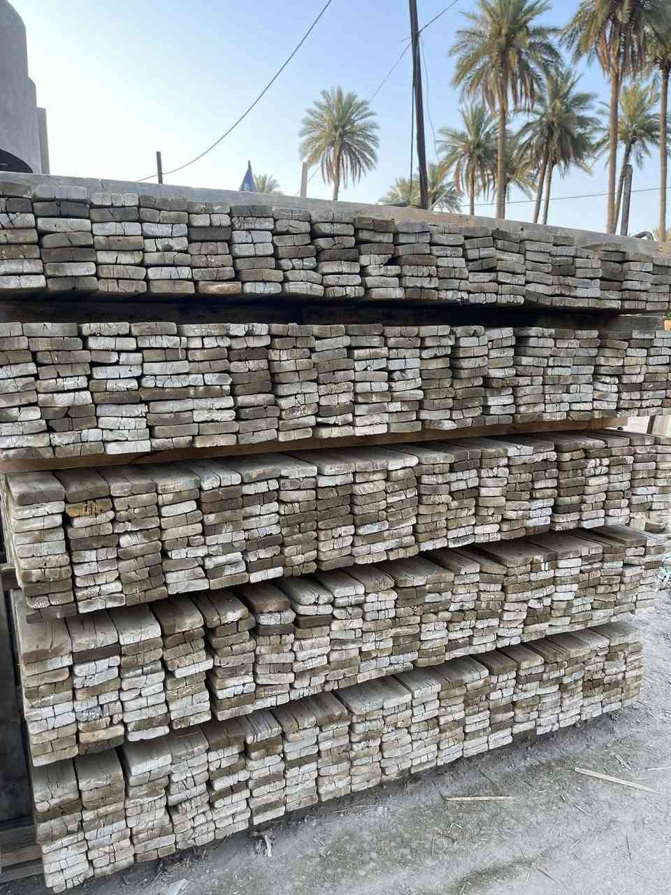 السلام عليكم لوح أربعة متر +تلاثة متر روسي تارس25+ مقاصير لوح وسير جميع القياسات العنوان بابل ***********
