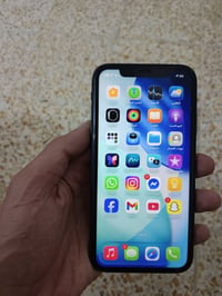 ايفون ١١ • ٦٤ • بطارية ٨٧