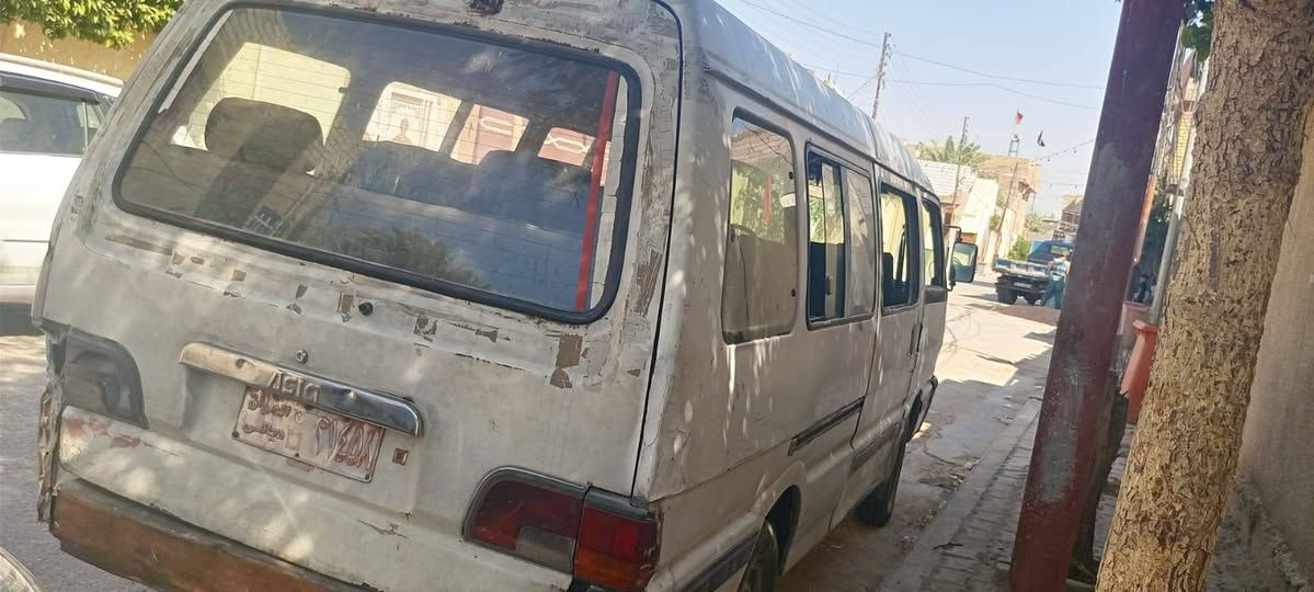 سلام عليكم من رخصت مدير الكروب اسيا للبيع 94 رقم احمر بيها خط وبحث وجاهزه خير من الله مكينه كير اكسل كهربائيات كله خير من الله مكاني كربلاء هذا رقمي *********** رايدها 25 وبخدمت الشراي
