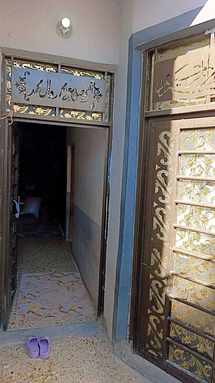 بيت للجار علوه الفحل غرفه وصاله ومطبخ وحمام سعر الجار 200الف بيت جاهز للسكن العروسان الشارع الرئيسي مقابل مدرسه عبدالله بن الحسين الاستفسار وتساب ***********
