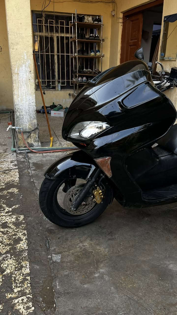 سلام عليكم للبيع فورزه 0/9 7 كير 4 تحويلات دراجه جديده وحلوه مكينه مكفوله كلشي بيه شغال شلعه ومعدل تخبل مكانه بغداد الحسنيه الشراي يتصل *********** سعر 9 ورقات
