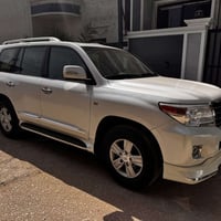 لاندكروزر ٢٠١٠ • بدون صبغ • مكفولة