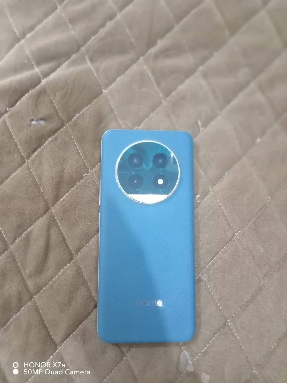 السلام عليكم ريلمي 13 برو 5 جي ذاكره 512 الجهاز صارلي شهر من ماخذه بل كارتونه كلشي  مابيه نضيف احلا من الصور كلشي ممبدل بيه بوبجي يشغل 90 فريم السعر325 وبيه مجال حك الجيه العنوان بغداد العبيدي رقمي ***********
