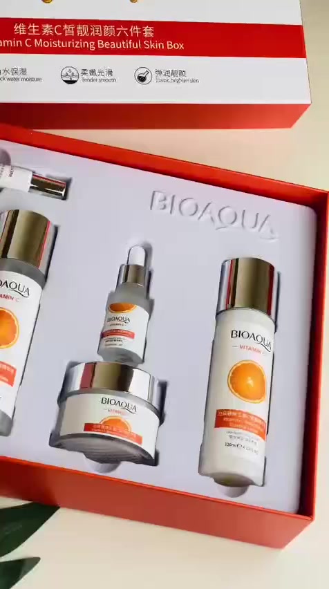 🍊بكج فيتامين C الكوري 
يرطيب البشرة وتغذيتها بقوة وعمق واعادة اشراقتها الرائعة تفتيح ملحوظ للبشرة تخليص البشرة من الزيوت الزائدة والقضاء على جفافها وحفظ الرطوبة لفترة طويلة lock water منتجات خفيفة على البشرة وغنية بمستخلص فيتامين سي الطبيعي يزيل الهالات السوداء حول العين نعومة رائعة واشراقة لا مثيل لها يعيد مرونة البشرة ويجعلها صحية اكثر


**إذا كنت صاحب هذا الإعلان وتريد حذفه لأي سبب، رجاءا أرسل رسالة إلى الدعم الفني**