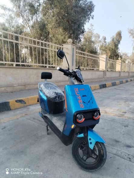 السلام عليكم اخوان ما طور شحن سرعا 100 حقيقي (نوع) سكنس لايت عالي ناصي زينون ما صالي شي من اخذتو من الشحن اشاير كلو شغال ور بي نشر بل مصطر السعر مليون 200 وبي مجال مكان موصل ايمن القديمه رقم الهاتف *********** شاحنا معا دبل بصما
