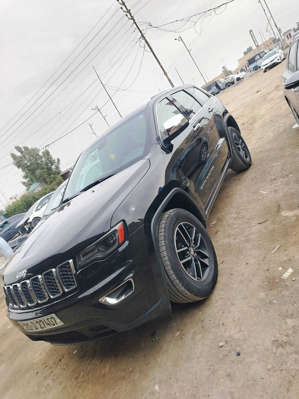 جيب لاريدو ٢٠١٧ أمريكي كلين كفاله عامه مكينه وكير وصبغ كله كفاله ماشيه ٦٣الف رقم سليمانيه جديد سعر ٢٢٥ 
***********
