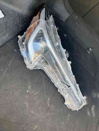 مازده كورلا 2025 وارد  اصلي امريكي مكسوره الظهر والوجه 07838690504  10...