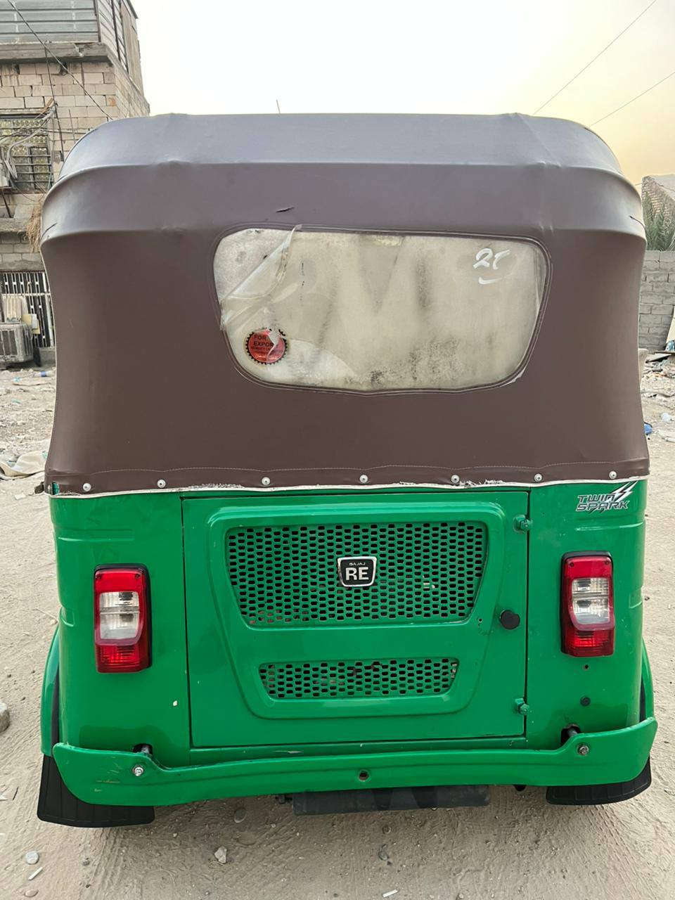 ٢١ شهر١٢ يوم٣٠ للبيع بيهه معمره بس دوسات بيه رشات فوك الدوسات وصفحه سعر ٨
‏‪0780 358 8210‬‏
