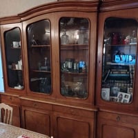 للبيع مكتبه صاج انتيكه بدون اي ضرر العنوان بغداد للاستفسار الاتصال على...