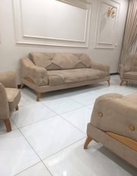 طقم تركي • ٨ مقاعد • نظام سرير