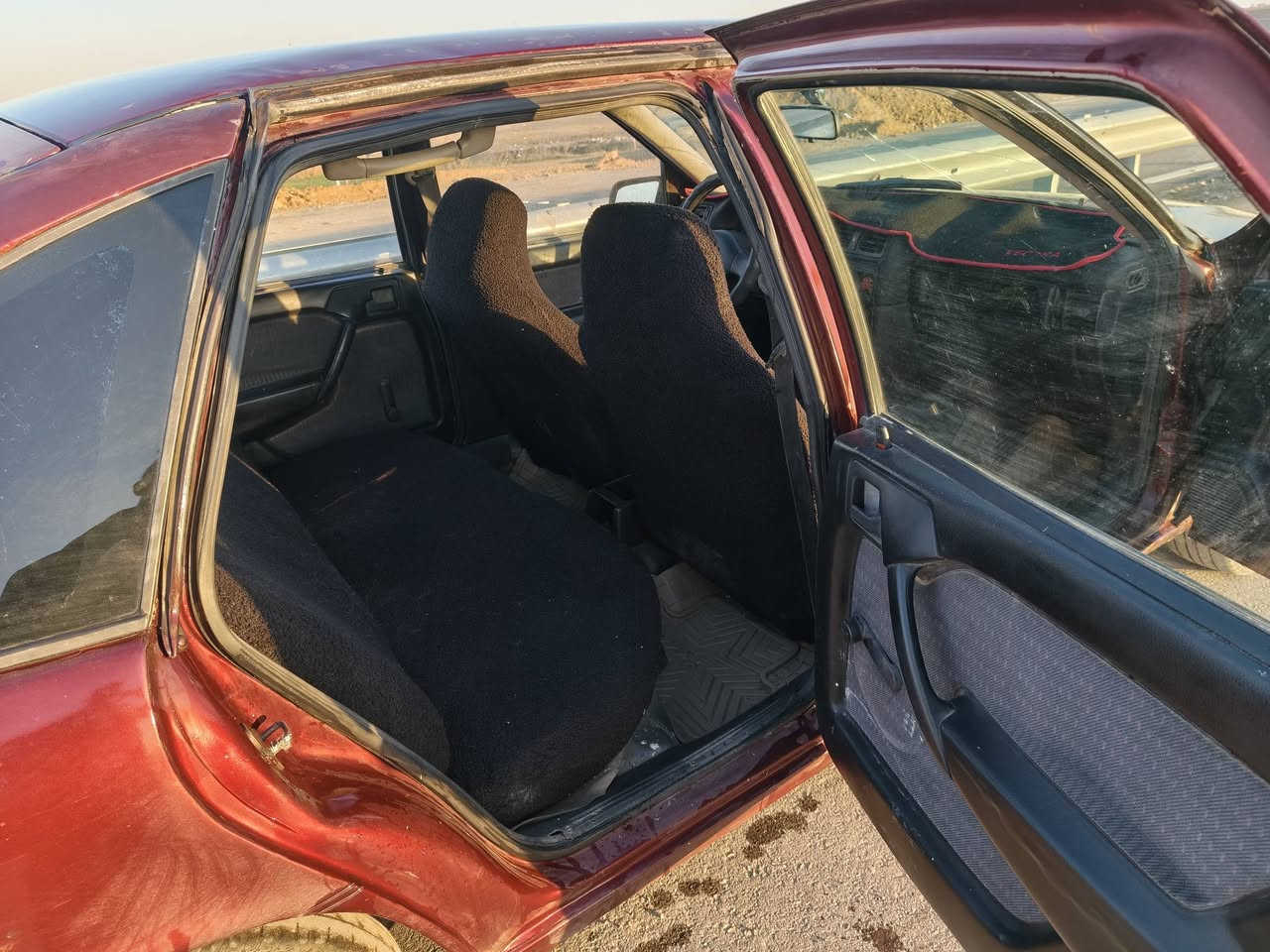 سلام عليكم مكاني موصل رشيديه السياره موديل 1992حجم 18 كاربون بانزين صبغ جماليه ***********
***********
