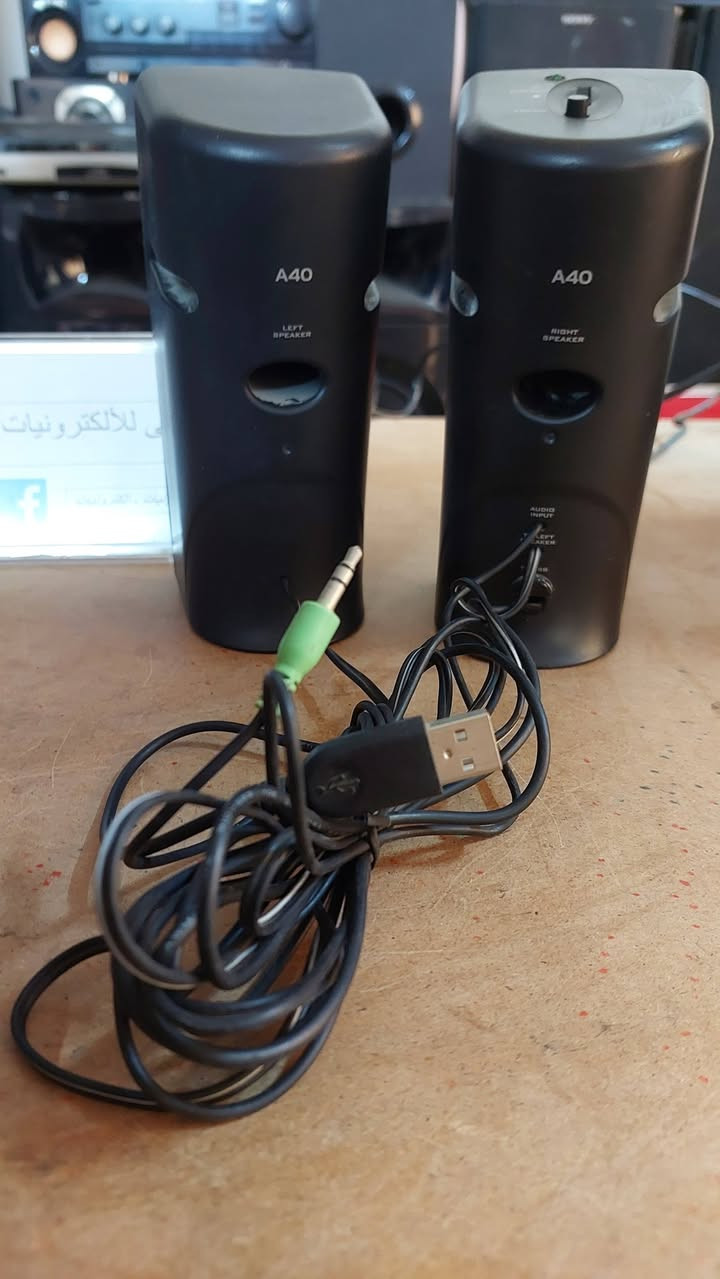 السلام عليكم.. عرض #2026009
سبيكر مونيتر CERATIVE 
للاستخدام مع المونيترات، مصدر الطاقة USB 
و مدخل الصوت AUX, تحكم للصوت و التشغيل من السبيكر نفسه.
تجربة للصوت مرفقة بالمنشور على مونيتر سامسونك G5..
السعر 25 الف دينار شامل توصيل ..
مكاني سليمانية... يوجد توصيل كافة المحافظات.
Mustafa Electronics 
Audio , Video & Electronics
Whatsapp: ***********
