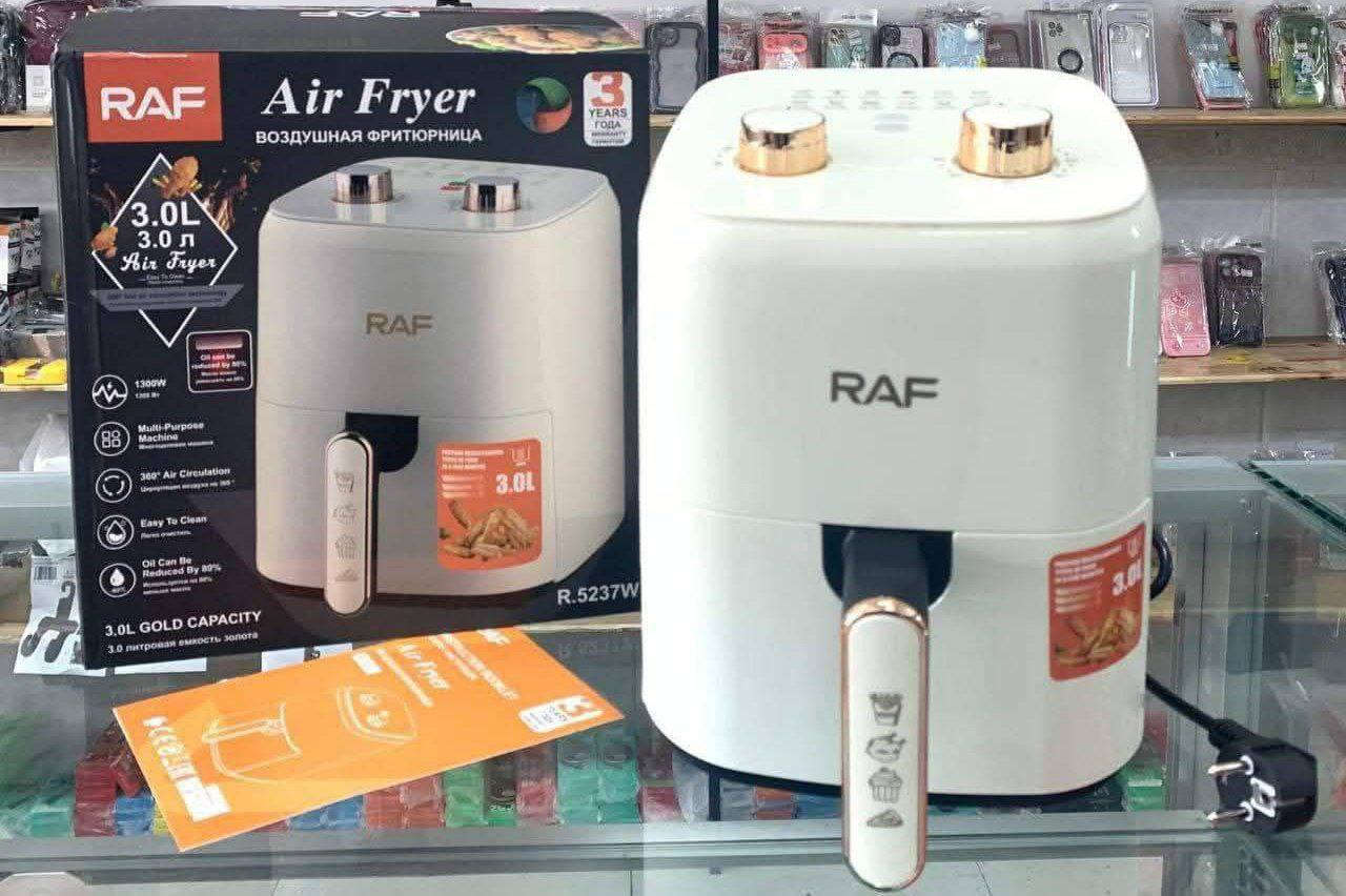 مقلاة راف الهوائية سعة 3 لتر - #الاصلي المنشأ ألماني🇩🇪💯

الأداة المثالية لعشاق الطعام اللذيذ والراغبين بالطهي الصحي. تتيح لك هذه المقلاة الهوائية تحضير أطباقك المفضلة بأستخدام كمية قليلة من الزيت أو بدونه،
مع الحفاظ على قرمشتها وطعمها اللذيذ. بفضل سعتها الكبيرة التي تبلغ 3 لترات، تُعد هذه المقلاة الهوائية مثالية لجميع أفراد الأسرة 

قلي صحي: حضّر أطباقًا لذيذة بنسبة دهون أقل تصل إلى 80% بفضل تقنية الهواء الساخن. استمتع ببطاطس مقلية مقرمشة، ووجبات خفيفة مقرمشة، ودجاج شهي، وغيرها الكثير، دون الحاجة إلى زيت زائد.

سعة كبيرة 3 لترات: تُسهّل هذه السعة الكبيرة تحضير وجبات لعدة أشخاص. مثالية للعائلات أو لتحضير كميات كبيرة.

تحضير سريع: مع محرك قوي بقوة 1300 واط، يصبح طعامك جاهزًا في دقائق. لا مزيد من أوقات الانتظار الطويلة!

درجة حرارة ومؤقت قابلان للتعديل: مع تحكم قابل للتعديل في درجة الحرارة ومؤقت عملي، يمكنك التحكم الكامل في تحضير أطباقك. تصميم صغير وأنيق: تتناسب مقلاة راف الهوائية البيضاء تمامًا مع أي مطبخ، بفضل تصميمها العصري والموفر للمساحة.

سهلة التنظيف: بفضل السلة القابلة للإزالة والسطح غير اللاصق، يسهل تنظيف هذه المقلاة الهوائية بسرعة.

خالية من روائح الزيت: بفضل استخدام كمية قليلة جدًا من الزيت، لا داعي للقلق بشأن الروائح الكريهة في مطبخك

#الاصلي المنشأ ألماني🇩🇪💯
خاص


**إذا كنت صاحب هذا الإعلان وتريد حذفه لأي سبب، رجاءا أرسل رسالة إلى الدعم الفني**