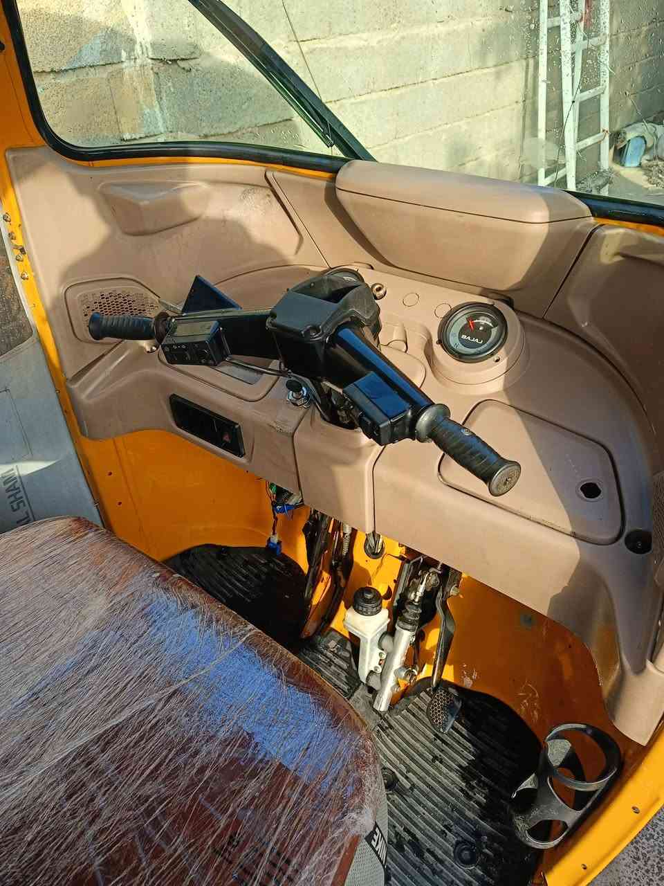 تكتك للبيع موديل 21مكاني بغداد رستميه رقم نكليزي وسنويه ***********
