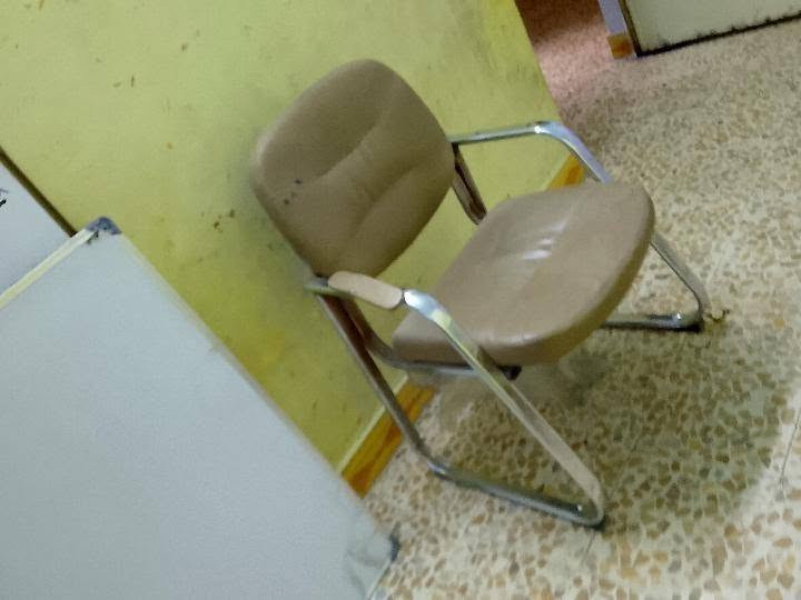 سلام عليكم صبورات عدد ٣ مع ميز مكاتبي وكرسي لبيع عنوان بغداد مدينه لصدر تتوصل وانساب ***********
