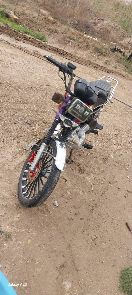 السلام عليكم دراجه سونك موديل 25 مكفوله اوراق موجوده  محرك لا تبخير ولا  نضوح اوياله مكفوله من العواج بي نقص فقط الواير من الدشبول الى الويل الامامي كام مايعد قبل فتره وكف ماشيه 9 الف ونص وقبل فتره كام مايعد كول 10 الف اشاير موجوده تخم كامل البارحه جبتهن ماعندي مجال اشدهن المكان بغداد اليوسفيه معمل زينب السعر 775 وبيها مجال بسيط وما متواجد فيس الي يريد يراسلني واتساب ***********
