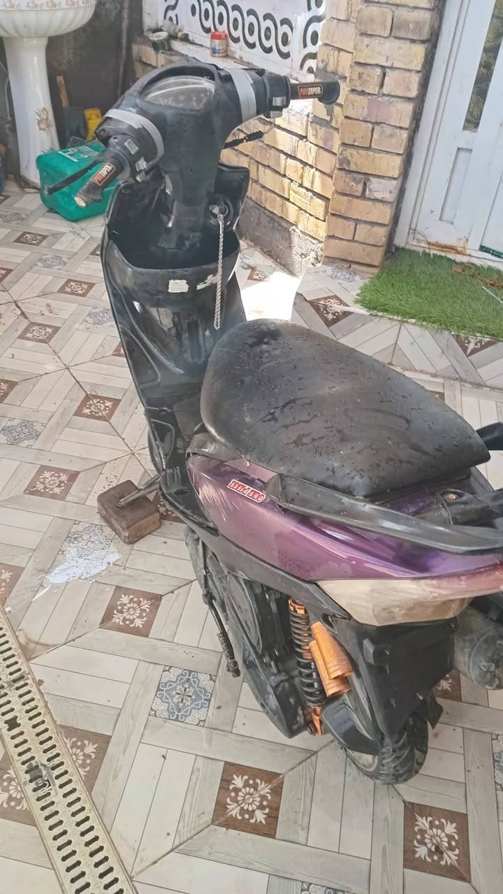 سلام عليكم ماكس عدله للبيع مفتوحه  مره وحده. اوراق   سعر ٥٠٠ وبيه مجال  عنوان ميسان  لاستفسار *********** بي واتساب
