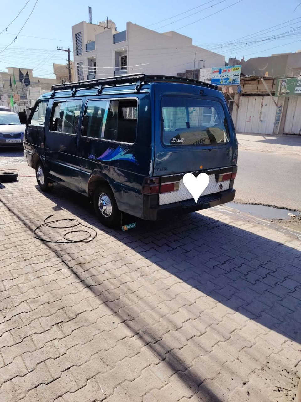 السلام عليكم  كيا بستا للبيع مديل 95 
مكينه كير خير من الله اكسل بي ونه 
رقم احمر كربلاء راعيها مااندله 
ابيع بدون تحويل اتكفل سرقه وعشائر 
السعر 20 وبيها مجال عنوان بغداد زعفرانيه
 *********** ابو علي
