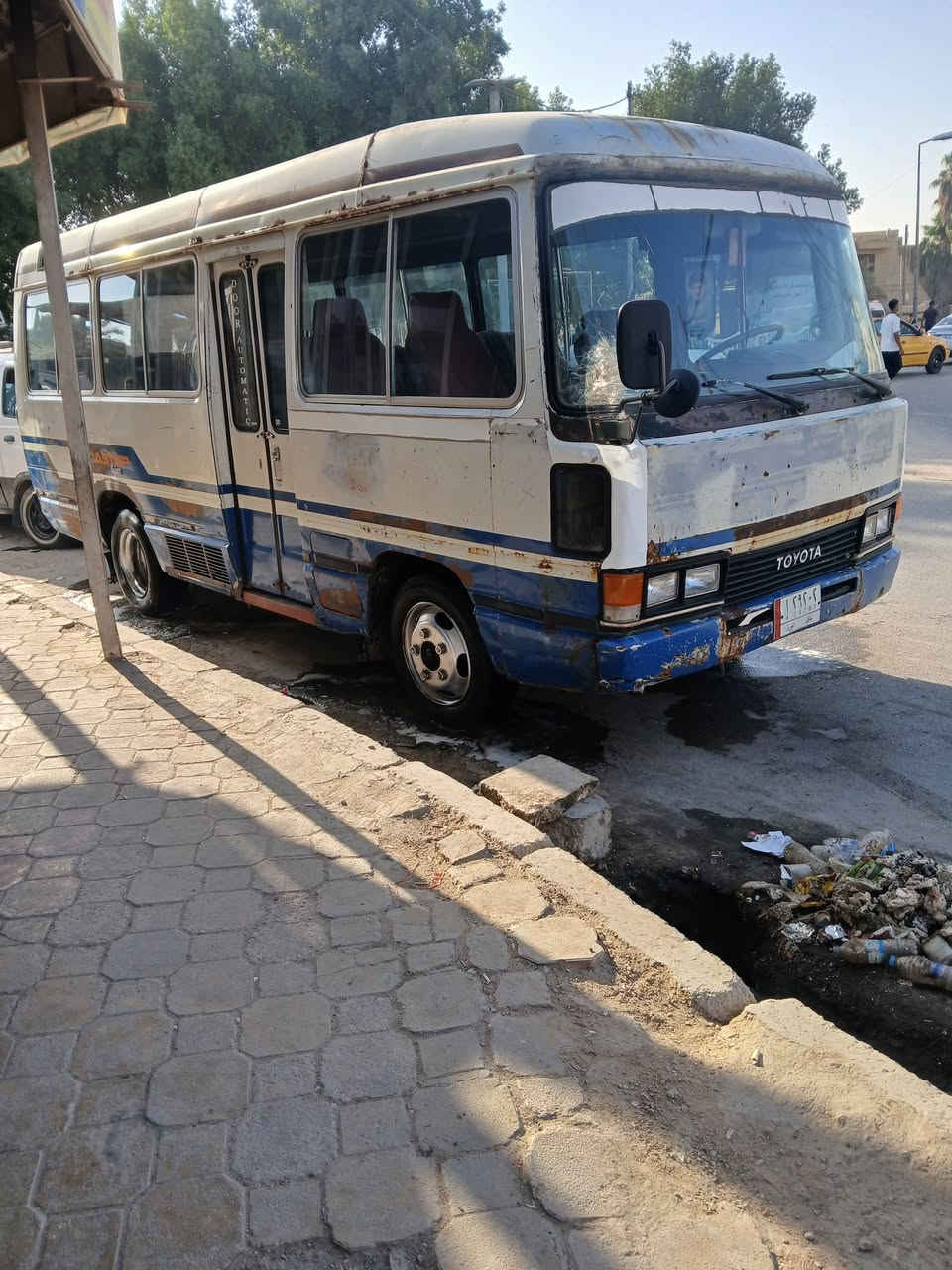 سلام علكم سياره كوستر عريض لبيع مديل 86سياره جازه مكينه بطه ثنين ونص كير عادي كهربايات كله شغاله ويل ناصي بيه السعر 7ونص وبيه. مجال بشراي الماني السياره انتصل بلرقم *********** واتساب مفتوح
