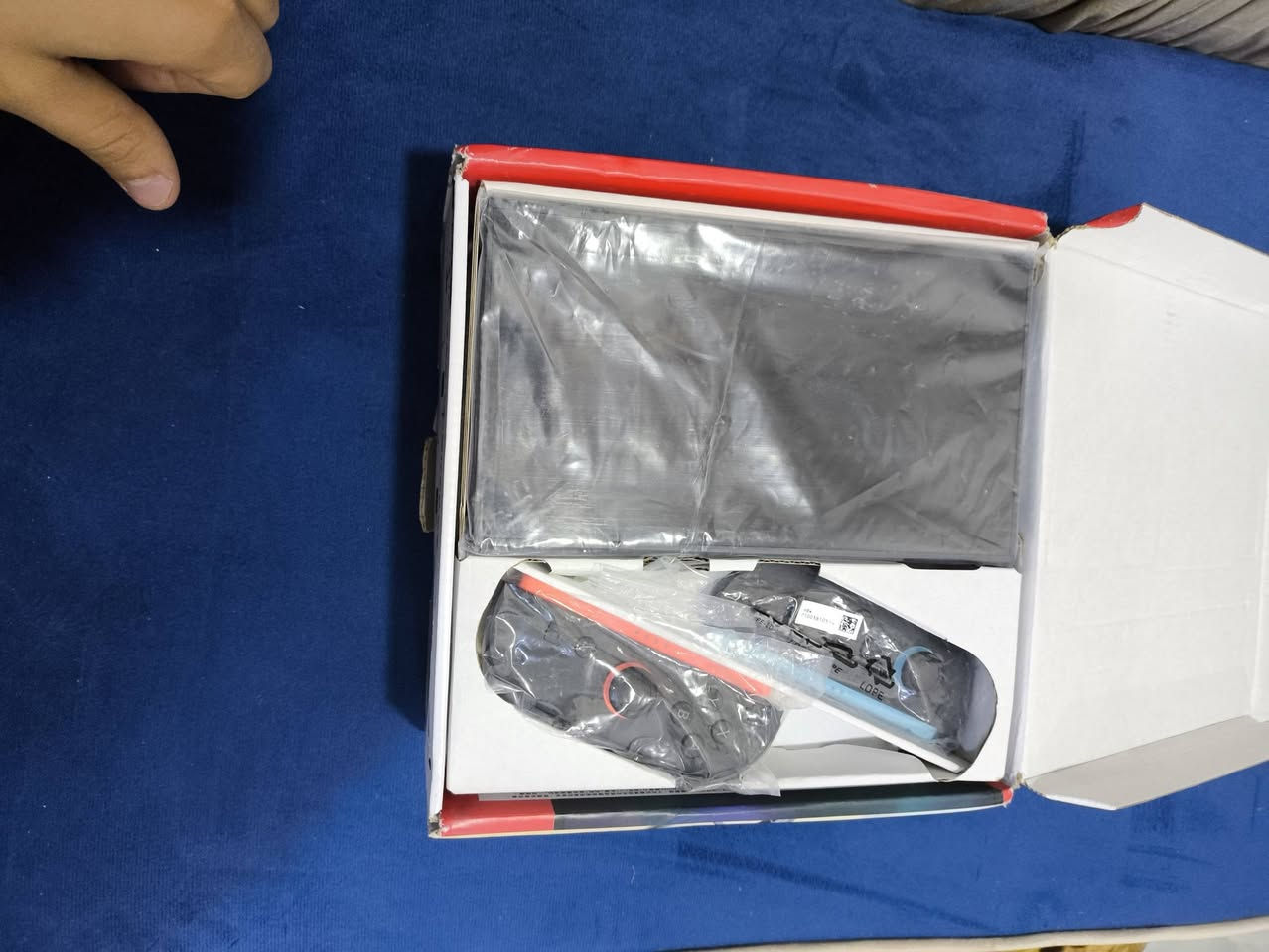 نتندو سوج 2 جهاز جديد غير مستخدم على كد فتحته من الكارتونه يعني جهاز انته تفعله بيدك مثل مموضح بصوره يعني نضافه لتكلي شكد جهاز مشام الهوه مراوس شعندك نزل ويرهم بيع الخاص مفتوح بكل وقت وتحياتي لجميع


**إذا كنت صاحب هذا الإعلان وتريد حذفه لأي سبب، رجاءا أرسل رسالة إلى الدعم الفني**