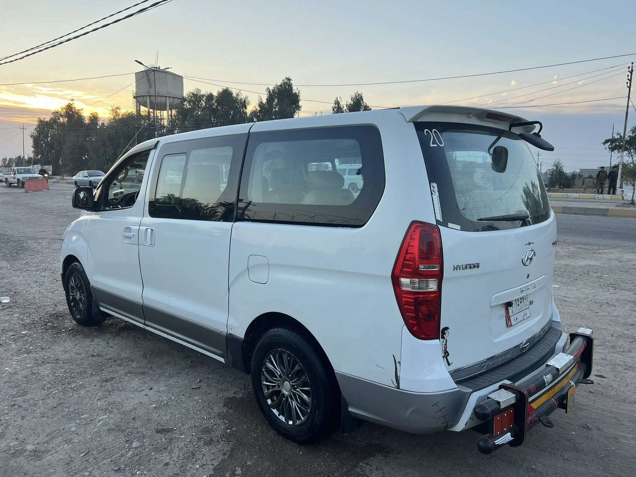 السلام عليكم ستاركس موديل2011بسمي تحويل ثاني يوم رقم ديالى مصفرة هيئة غرامات جاهزة محدثة١٨  دوشمة ارضية سقف محرك حاوية بدون تتقيص مكاني ديالى الاتصال***********
