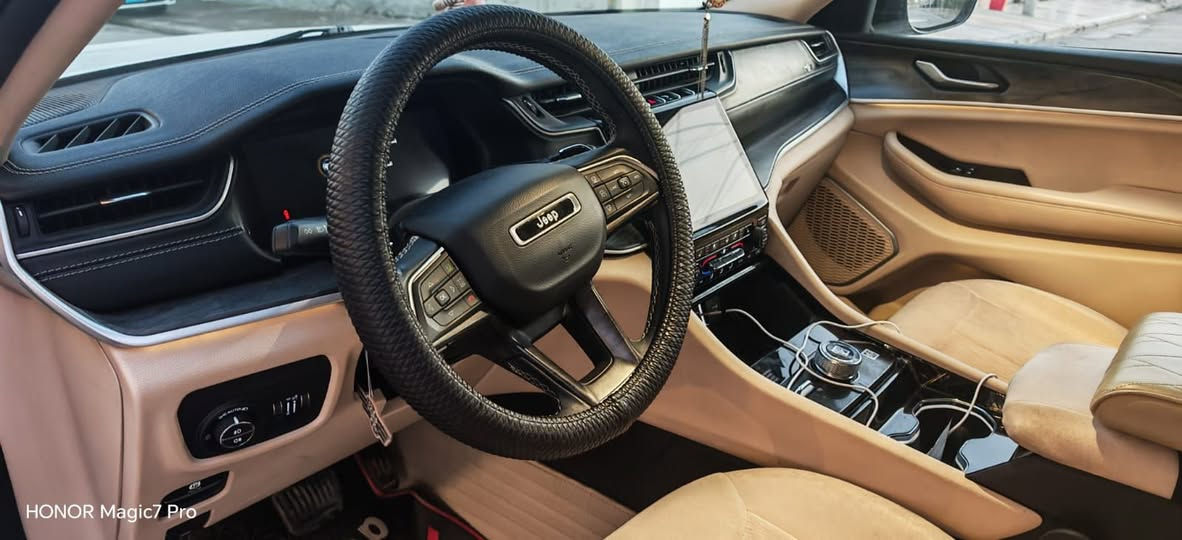 سلام عليكم
جيب كراند شيروكي للبيع فئة لمتد شكل جديد 7 راكب وارد خليجي رقم اربيل والمكان ايضا اربيل محرك 6 سلندر بنزين 2022 ماشية ٤٧٠٠٠كم للاستفسار على السعر الاتصال بهذا الرقم ***********
