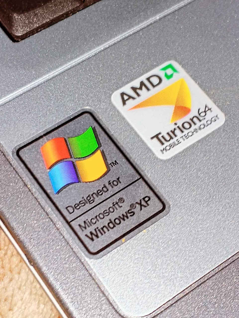 ميديون نظام ويندوز XP 
للهواة و المجمعين الخ.... 
يوجد توصيل كل محافظات العراق فقط 
شغال 100٪ على شاحن بطاريته اصليه منتهية
جهاز تحفه حرفيا بغداد, العراق


**إذا كنت صاحب هذا الإعلان وتريد حذفه لأي سبب، رجاءا أرسل رسالة إلى الدعم الفني**