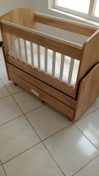 سرير أطفال • أثاث أطفال