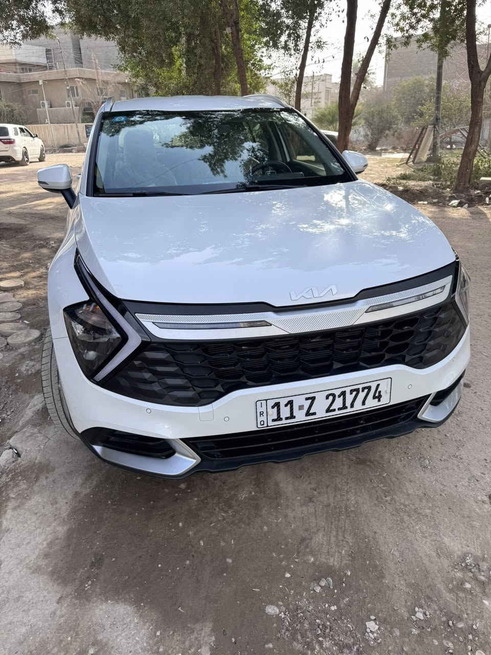 السلام عليكم عندي سبورتج موديل 2025 ماشيه 7500 السياره جديده جدا بصمه تشغيل عن بعد نفطه عمياء حساس امامي وخلفي جنطه كهرباء كشنين كهرباء كشن حار شاحن موبايل ااسعر 238 $ وكاله نم مكفوله كفاله عامه 
 ***********
