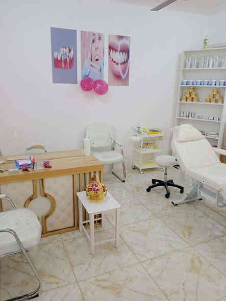 عيادات أسنان وتجميل للبيع في قضاء الدجيل 
للاستفسار الاتصال ***********
