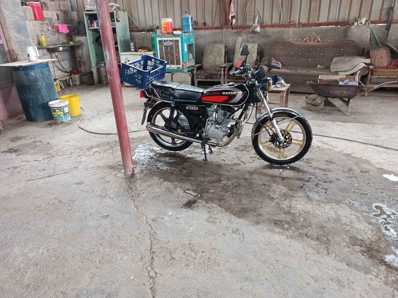 السلام عليكم
دراجة سيفون موديل 2023 اوراق كاملة سعرها 650 
مكاني بغداد حسينية الراشدية ***********
