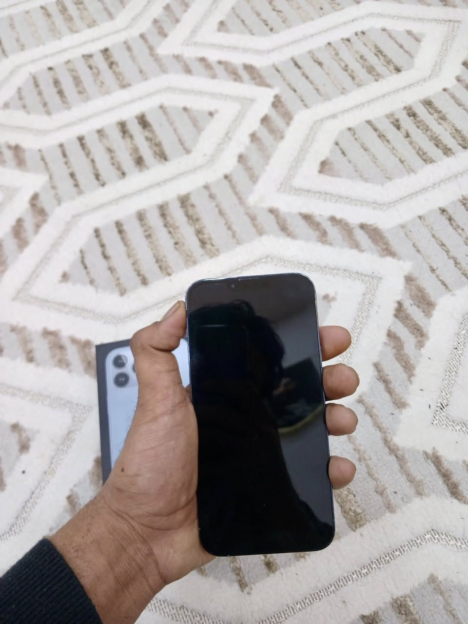 ١٣برو ماكس
بطاريه٩٦
ذاكره٥١٢
جهاز نضيف ومكفول شخط مابيه
السعر ٧٥٠ وبيه مجال 
***********
واتساب
