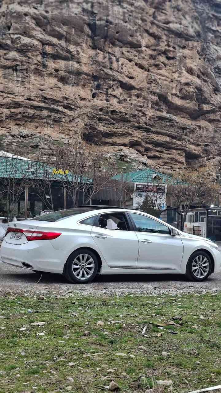 للبيع. أزيرا. 2014 خليجي خـلـيـجـي فول مواصفات ViP
رقم اربيل سنوية جديد باسمي 
تريد وكاله تريد تحويل

هزه جديده سنويه لل 2031

صبغ بنيد فقط والباقي كفاله 

مكينة 3000 دوش ( ما مفتوحة )

- مواصفات السيارة ViP فول 1/1

- بصمة تشغيل

- بصمة ابواب

- بصمة جنطة

- بنوراما طكتين-

- كشنات جلد

- كشنات كهربائية

- حساسات خلفية

- تبريد خلفي

- كشنات تدفئة

- بردة خلفية كهربائية

- شاشة

- كامرة خلفية

- انارة بل ابواب

- لد امامي

- لد خلفي

- ويل اكرون 19

- وباقي المواصفات معروفه

اخوان سياره نضيفه وحلوه وجاهزة

للستفسار 

***********

120 وبيه مجال
