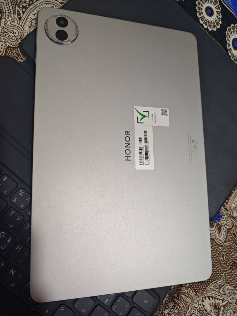 هونر باد 10 
بس جهاز وكيبورد 
نظافة 💯%
السعر 380
*********** بغداد, العراق

