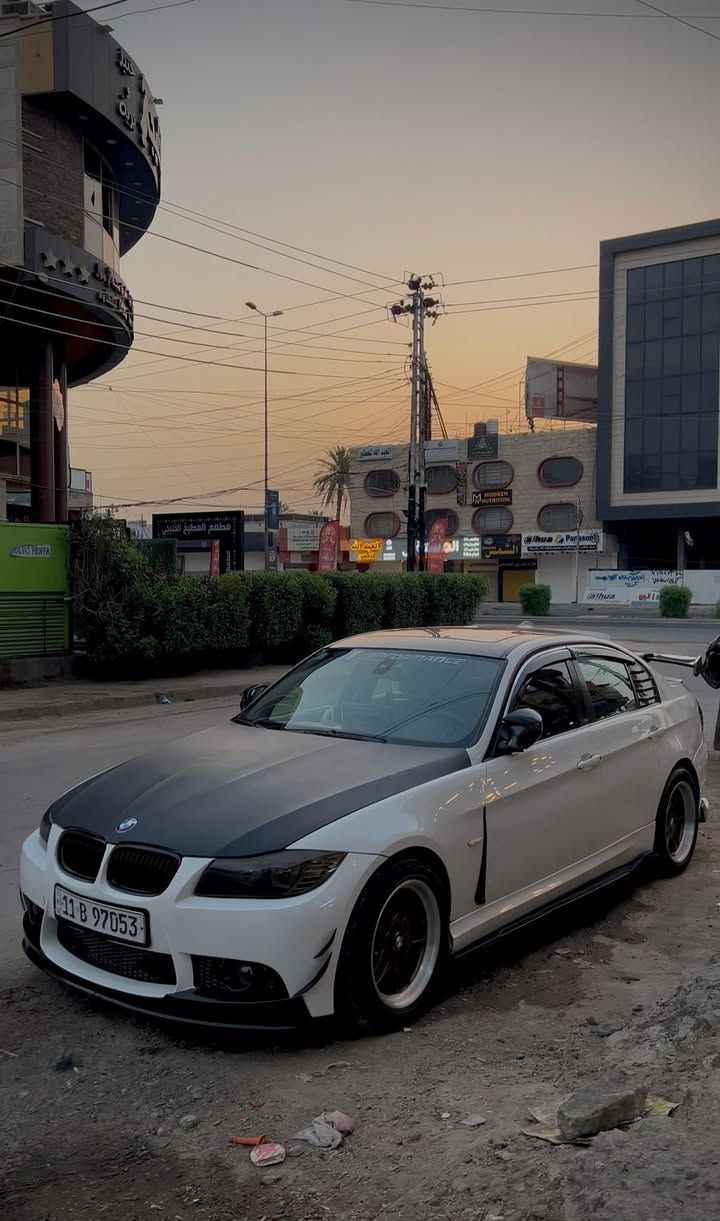 للبيع 
Bmw e90 🇩🇪🔥
موديل : 2008 محدثه 2011 
مكينه : n52 3000 كلش حلوه مكينتها 
السياره مصروف عليها خير من الله 
الاضافات : 
_دشبول شاشه دجتل مال حديث ( الكيجات الاصليه موجوده )
_شاشه اندرويد 
_ستيرن x5 شفتات فيك 
_دعاميه اماميه m ولحيه وكفرات بلوجكتر m 
_لايتات وبلوجكتر زنون و المازده محدثه نفس ماموضح بالصور 
_وياله m مصبوغات صبغ درجه اولى وتايرات جديده كلش 
_ سكوبات مري جانبيه كاربون زعانف كاربون وسبايدر كاربون ومطريات e90 
_ السياره عليها كزوز ريمونت كتم تام وصوت كلش حلو ( الصالنصات الاصليه مالتها موجوده ) 

السياره مابيها نقص اي شي ادامه كامله قبل كم يوم مسويلها كير ودهن كير جديد منضومه راديترات كامله جديده منضومه بانزين جديده منضومه مي جديده 
التبريد مشتغله يم علي هدف والمعرف لايعرف تبريدها منضومه جديده 
غرفتها كلش حلوه ونظيفه 
والسياره بالحقيقه احلى من الصور ومعروفه 
بيها صبغ مو حزام بس نكول حزام السونار راسلني خاص ويوصلك 
السياره رقم بغداد بأسمي تحويل مباشر والسنويه ساقطه مالتها 
السعر 105 وبيها مجال للشراي 
العنوان ؛ بغداد حي الجامعه قرب نفق الشرطه 
للتواصل : ***********
